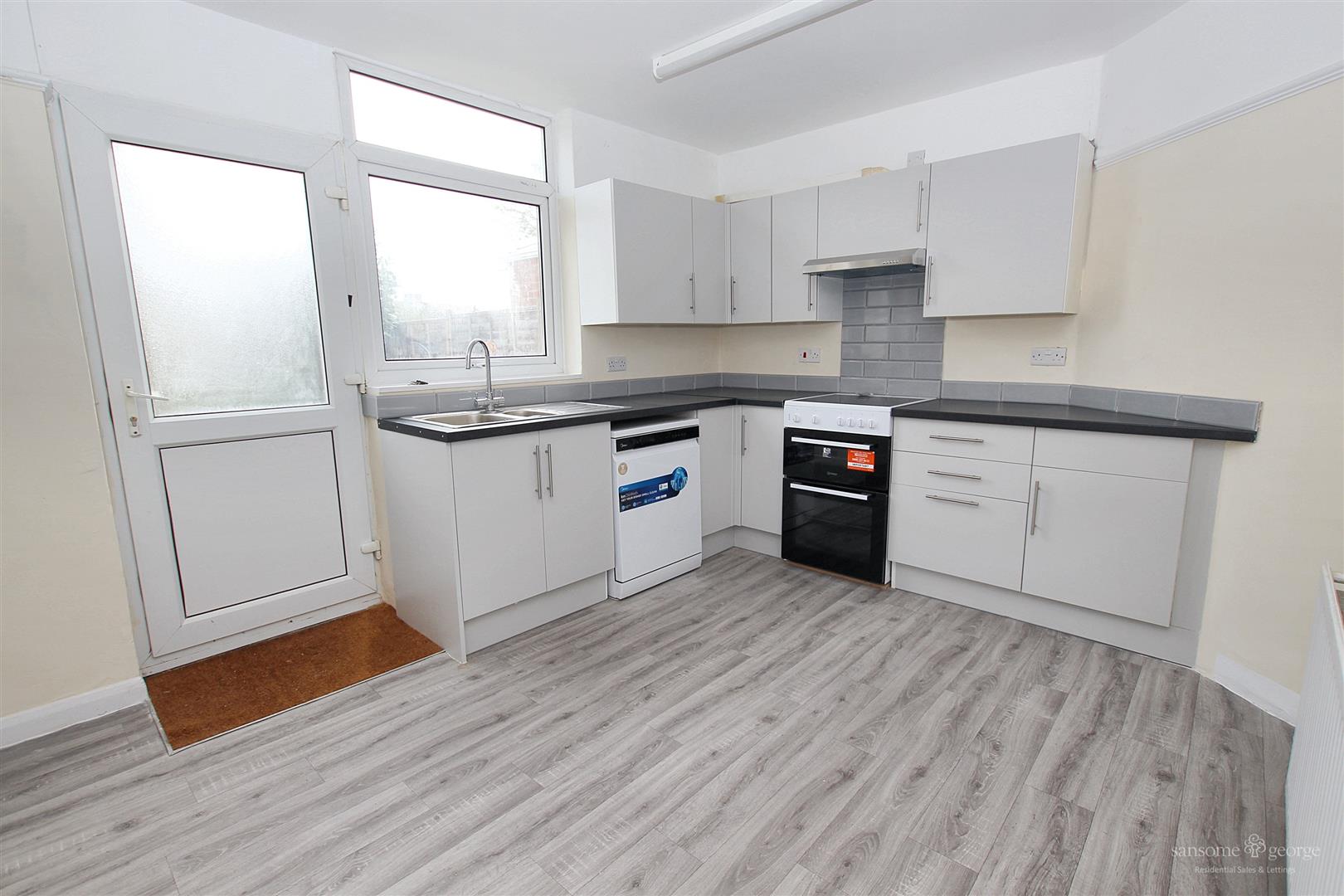 Thirlmere Avenue, Tilehurst, Reading